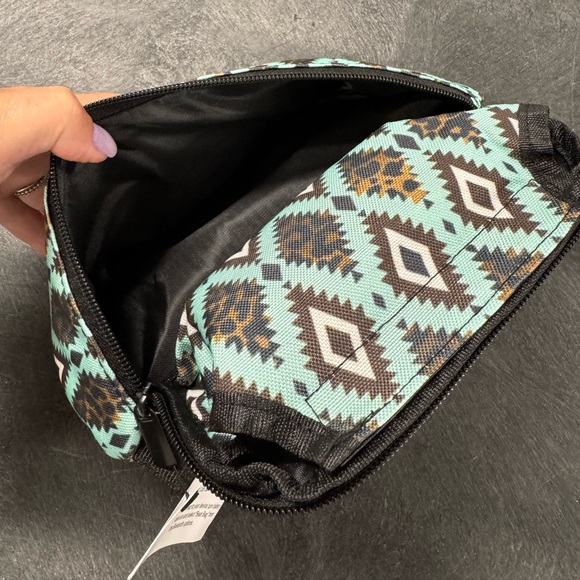 The Beat Bag Bluetooth Pommel Speakers - Turquoise Leopard Aztec - Picture 2 of 4